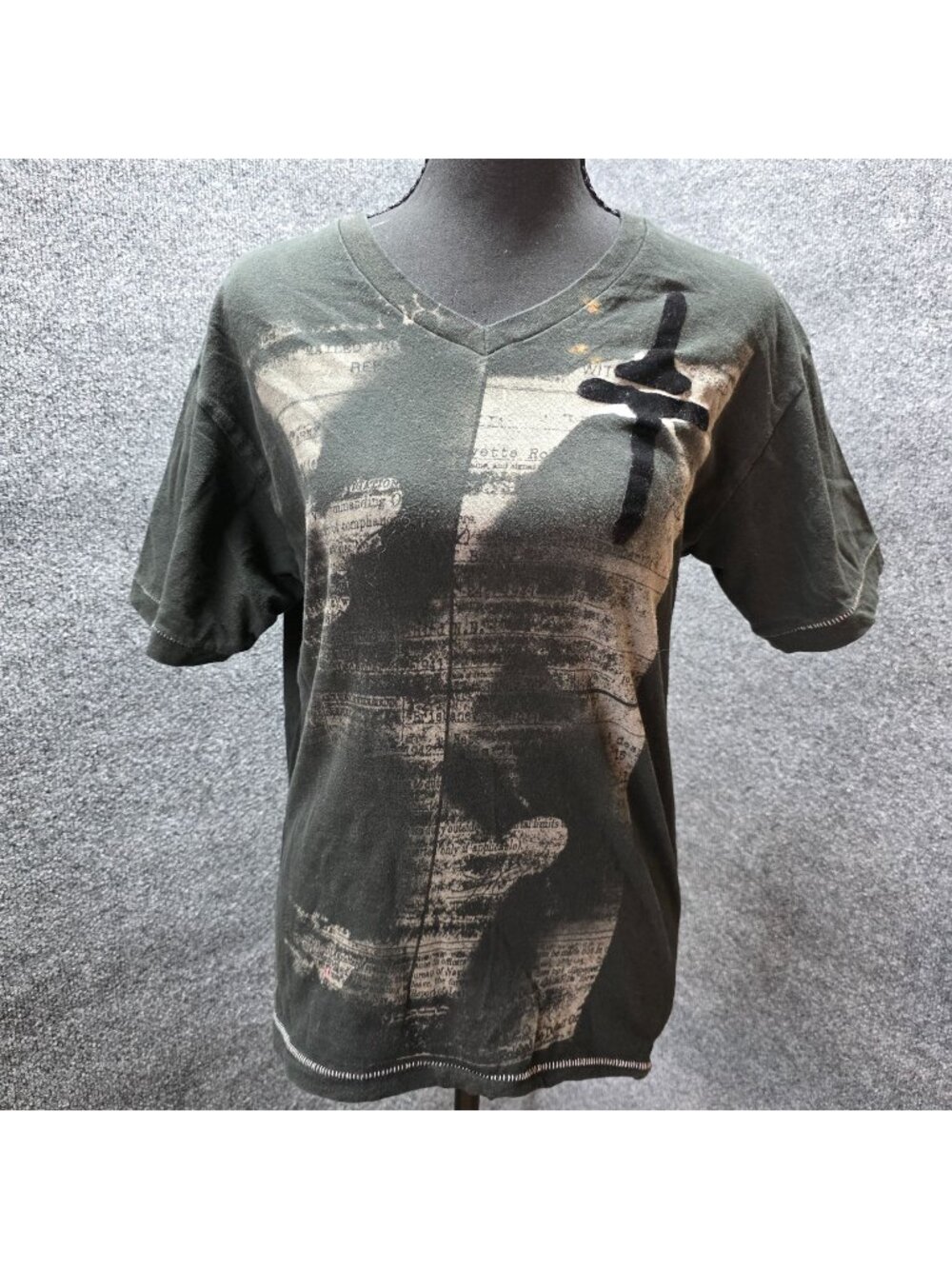 Marc Anthony Graphic Distressed T-Shirt Black USA Casual Edgy Streetwear Gothic